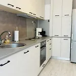 Apartment Vintage For 4 Guests & Private Parking