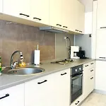 Vintage For 4 Guests & Private Parking * Plovdiv