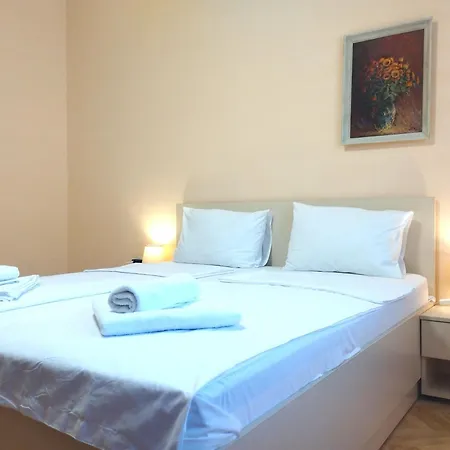 Vintage For 4 Guests & Private Parking * 普罗夫迪夫