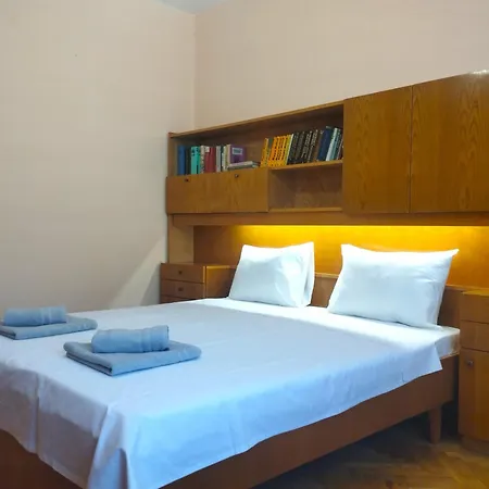 公寓 Vintage For 4 Guests & Private Parking