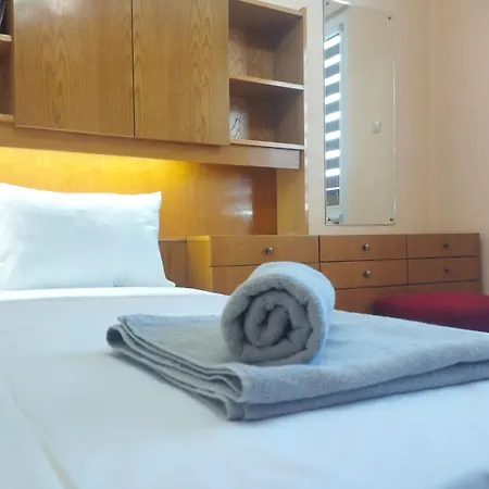 Apartment Vintage For 4 Guests & Private Parking