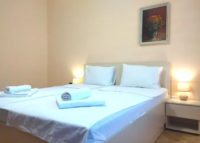 Vintage For 4 Guests & Private Parking * 普罗夫迪夫