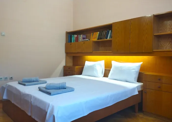 公寓 Vintage For 4 Guests & Private Parking